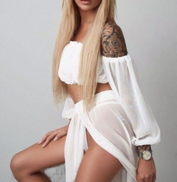 Hi! I am Victoria, a 25 year old high class companion providing calling and calling services. If you are looking for a business of grace and elegance, I am the best option for you! Your pleasure is my desire... I offer an exclusive service that wants to enjoy perfect moments! If you come you will be able to enjoy my sensual touch, my soft skin, absolutely hot and amazing relaxation... I appreciate my time with you if you have a new fantasy, come and play with me...