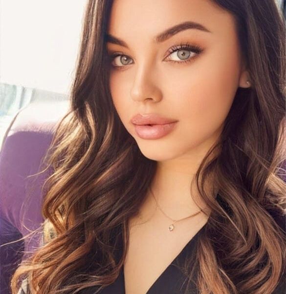 Victoria is like an angel. The young girl is very beautiful and tall with large natural breasts and a firm ass. She is cheerful, gentle, friendly and energetic. Have time to meet her in Istanbul. She also do duo with her friend Eva.